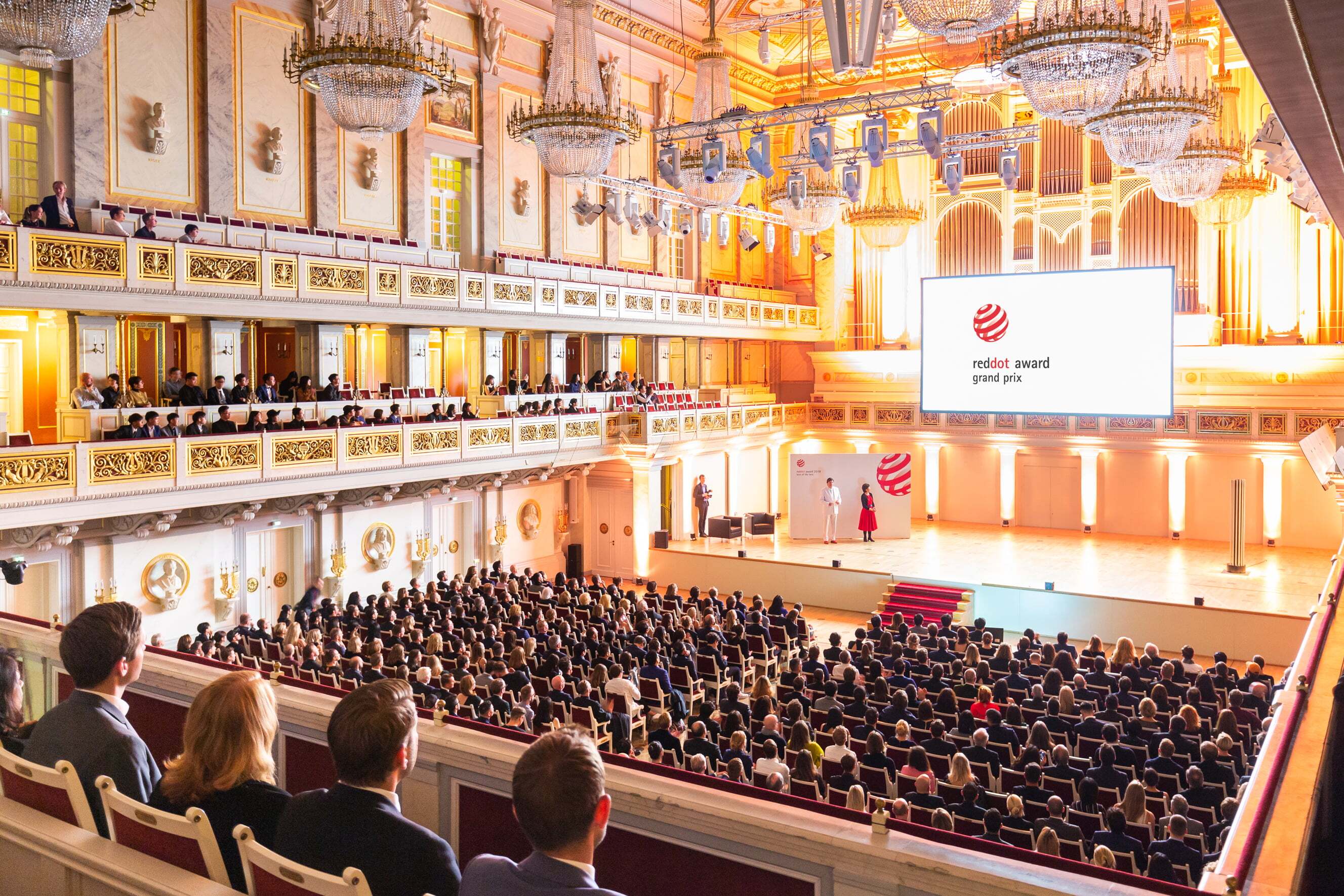 Mediactiu grand prix award at red dot award - Mediactiu consigue la m&aacute;xima distinci&oacute;n de los Premios Red Dot Award 2018 de packaging