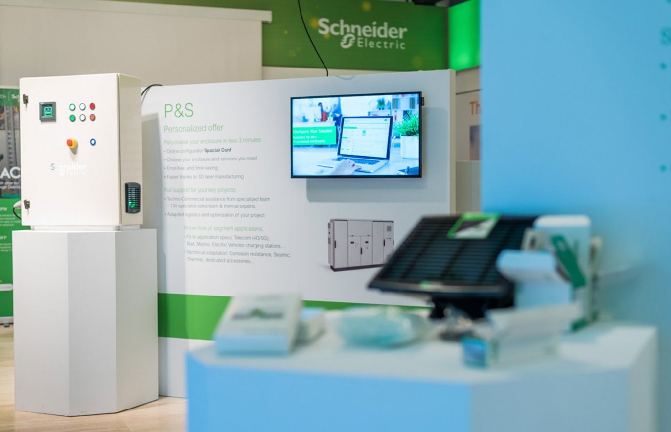 produccion evento presentacion producto 1371x883 - Direcci&oacute;n, dise&ntilde;o y producci&oacute;n de evento