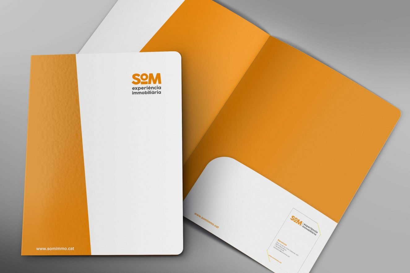 branding disseny barcelona SOM 1325x883 - Naming, branding, registro de marca, aplicaciones de marca...