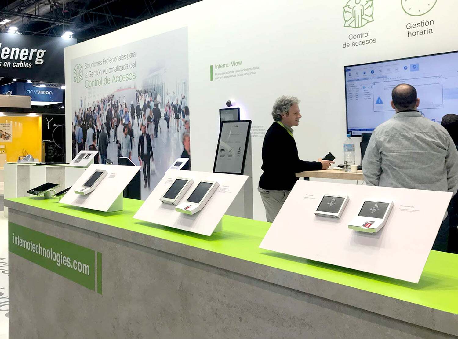 stand para feria de seguridad 1 - 7 formas de mejorar la efectividad de tu stand en la próxima Feria