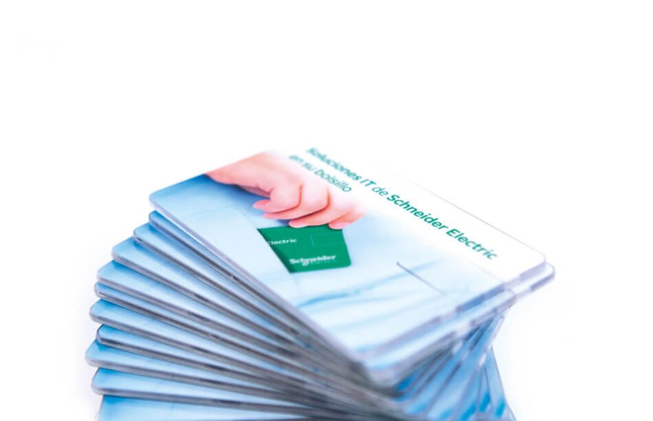 Pack IT-Schneider-electric-packaging-mediactiu-usb-pocket-design-cards-detail