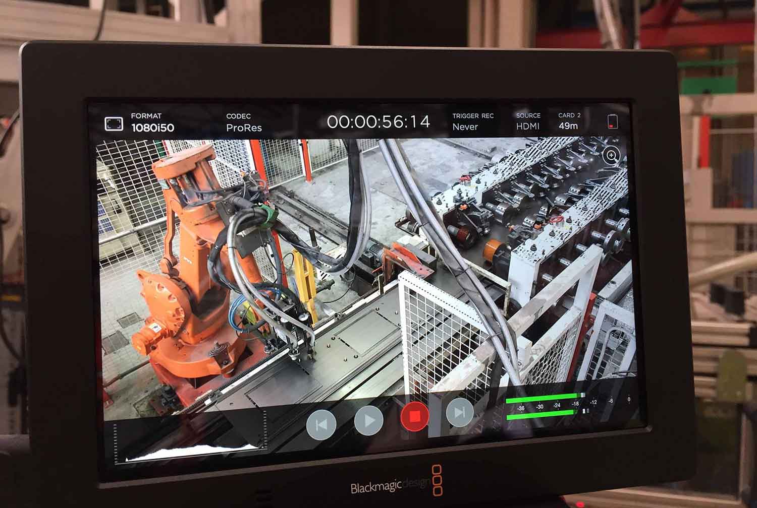 estudi de disseny video empresa industrial - Creaci&oacute;n de una campa&ntilde;a promocional de principio a fin