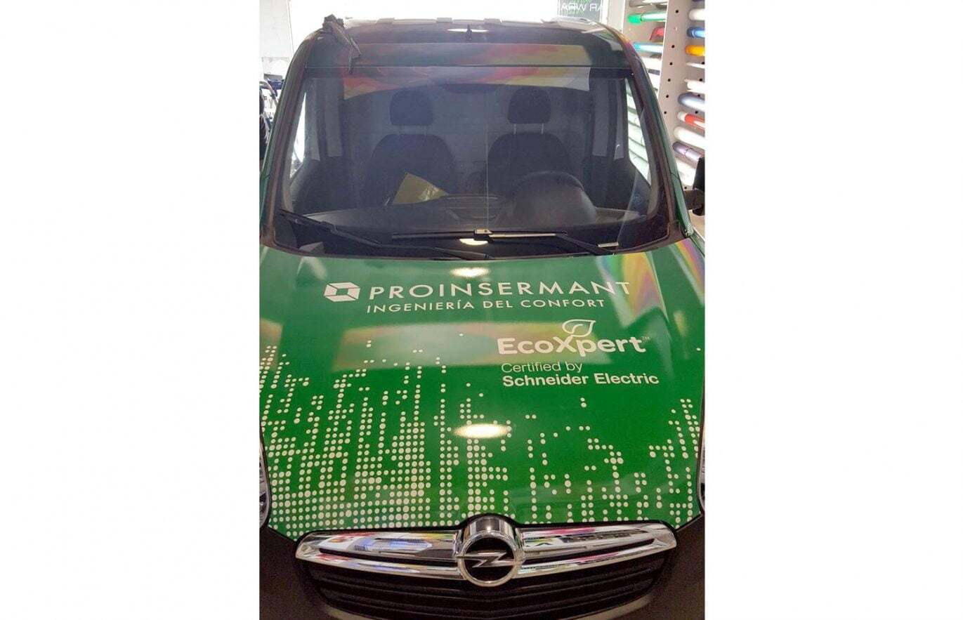 furgoneta-comercial-diseno-barcelona