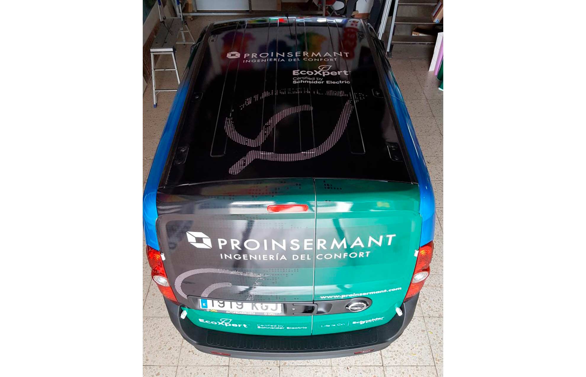 diseno rotulacion flota vehiculos - 6 razones por las que debes rotular una flota de veh&iacute;culos de empresa