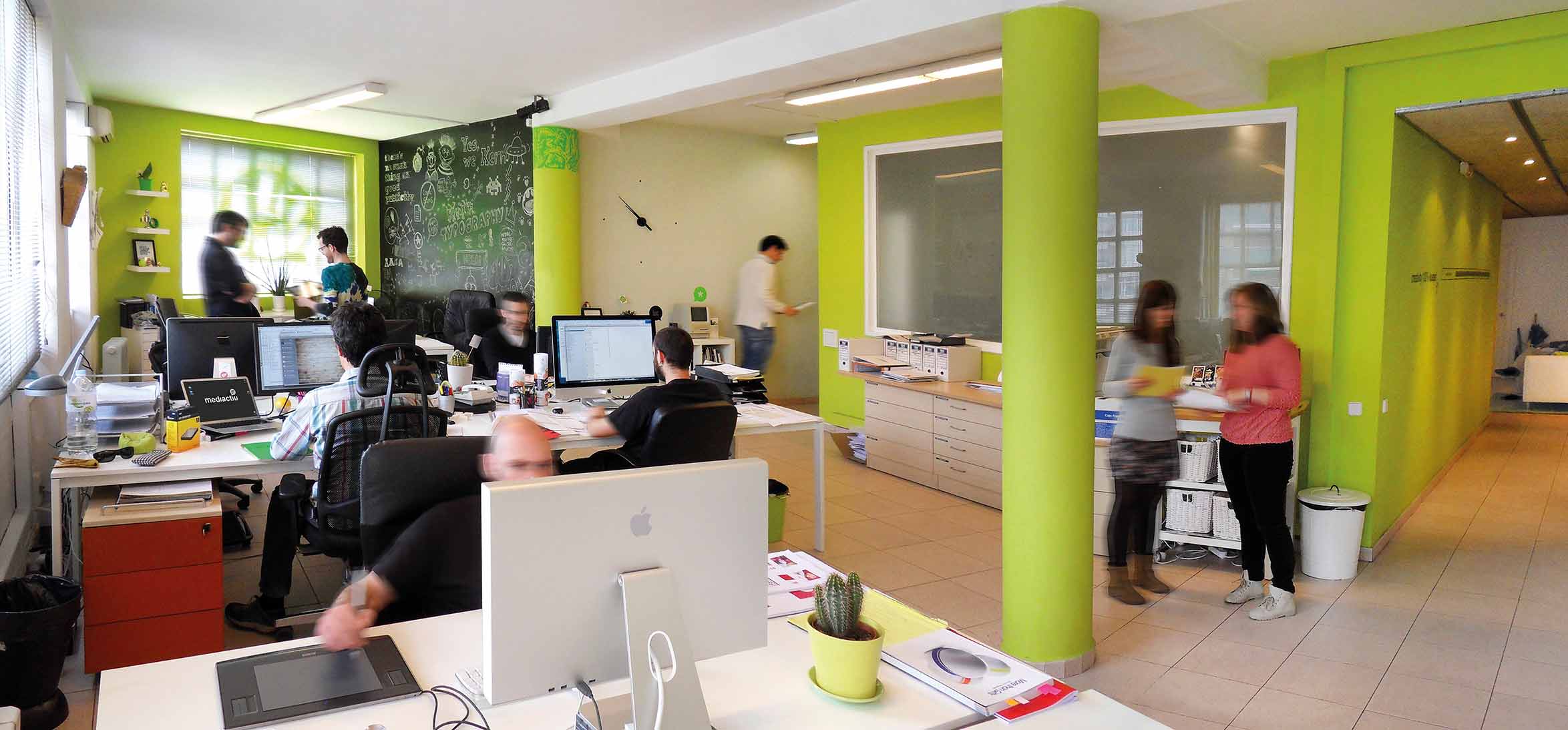 estudio de diseno grafico barcelona - Mejorar estrategias comerciales, imagen, comunicaci&oacute;n,... para empresas que no disponen de medios