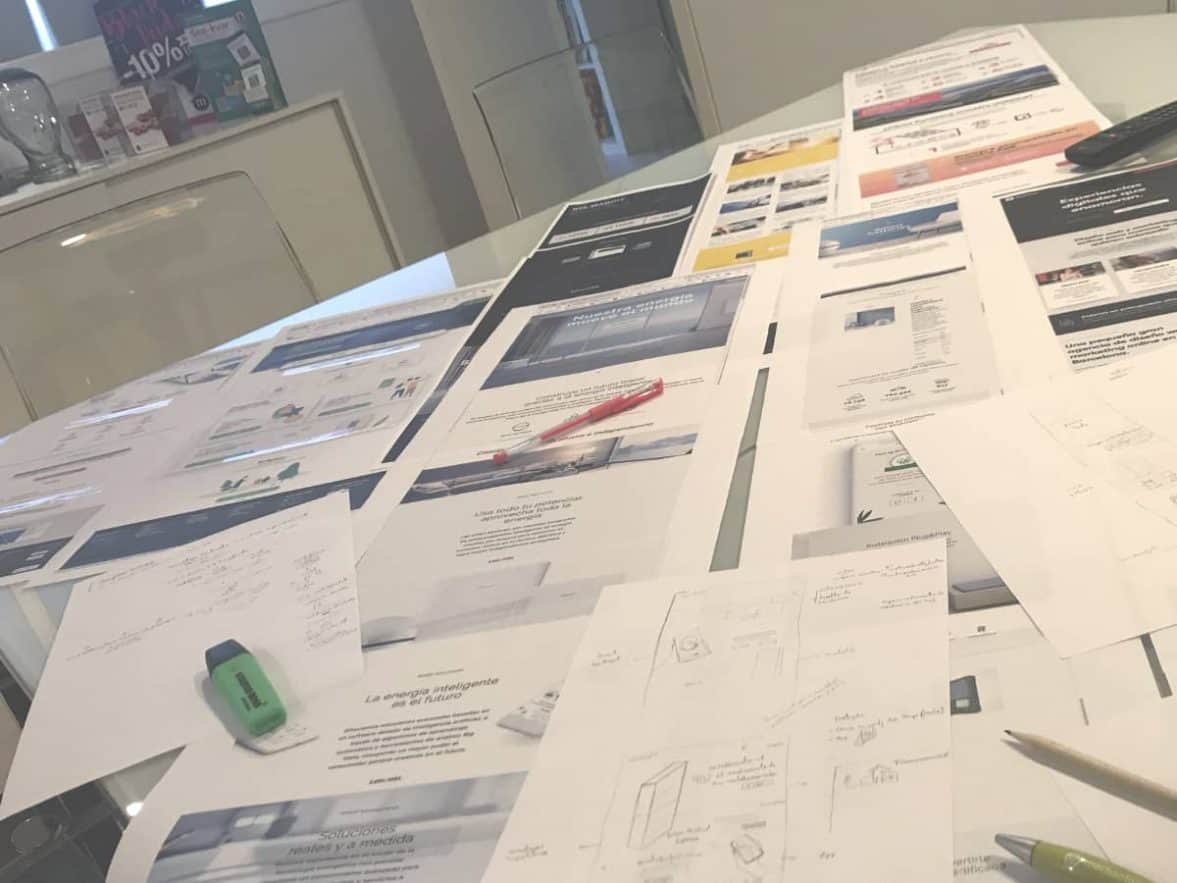 mejor estudio de diseno web en barcelona 1177x883 - Una buena digitalizaci&oacute;n de las marcas, entre la necesidad y el reto