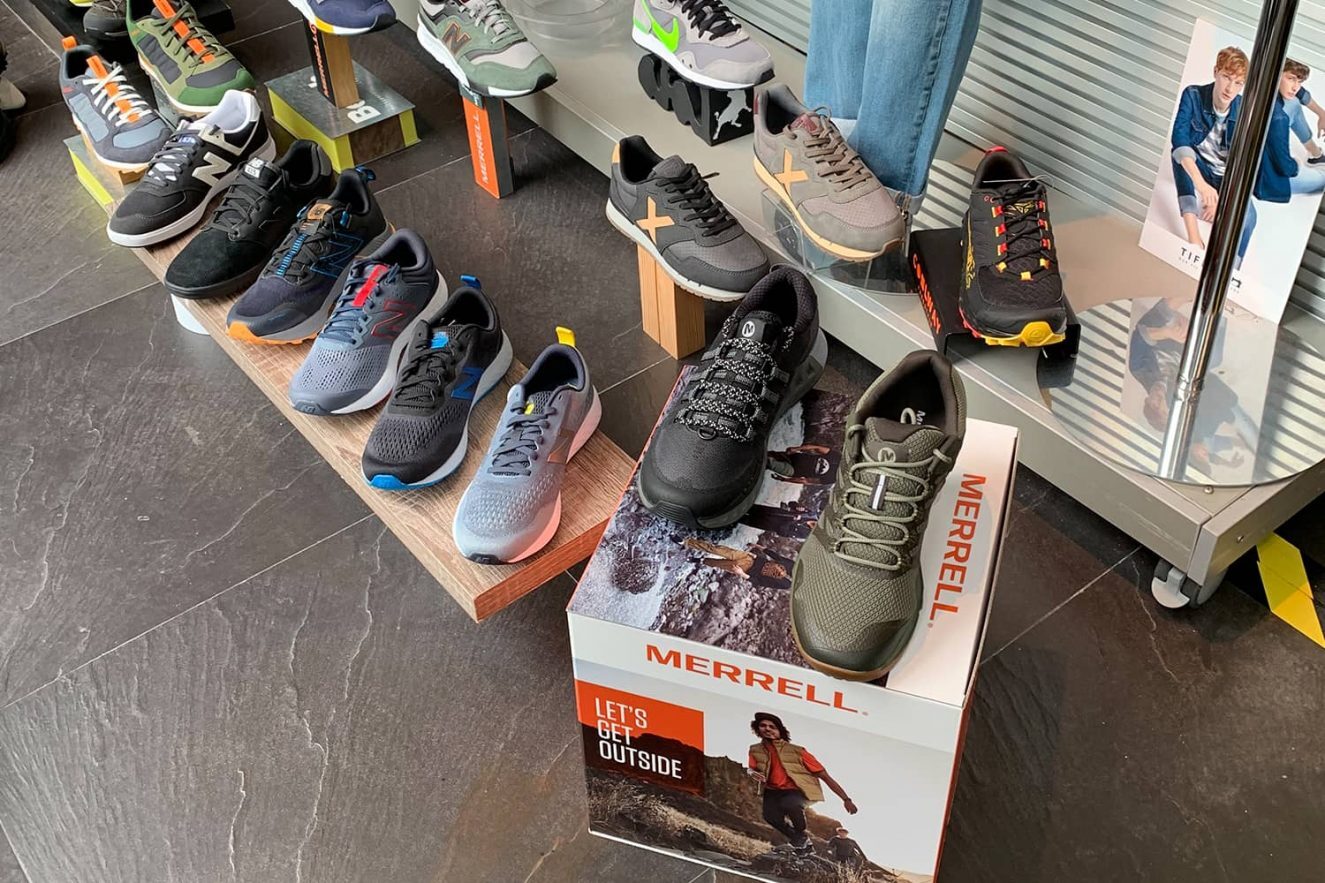 creacion de elementos para retail merrell