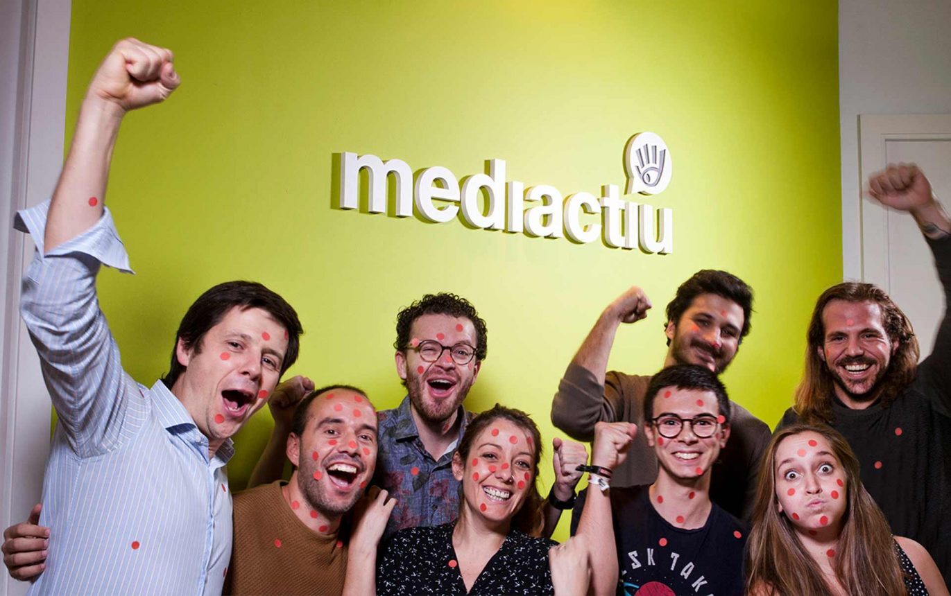 equipo mediactiu celebracion 1371x860 - Mediactiu cumple 20 a&ntilde;os: c&oacute;mo hemos cambiado