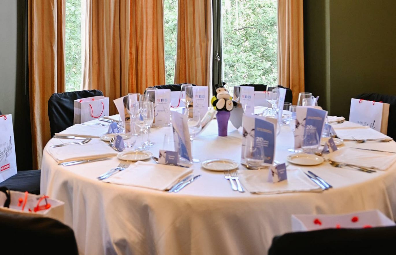 elementos para evento benefico