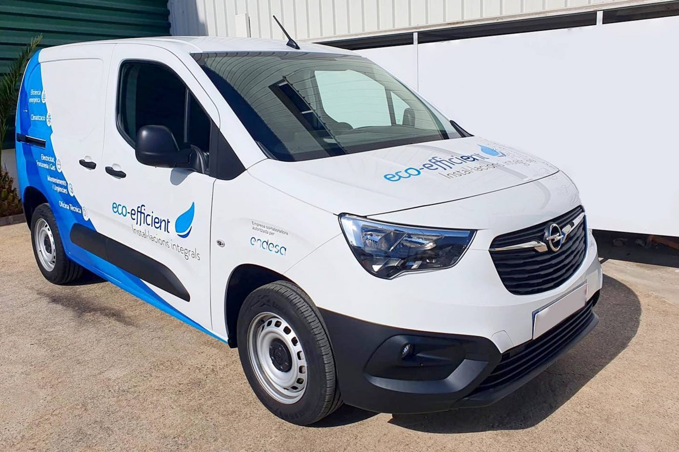 diseno rotulacion vehiculo comercial endesa