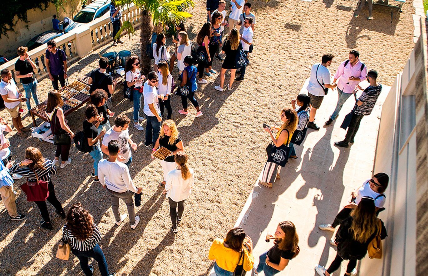 escola de negocis barcelona web