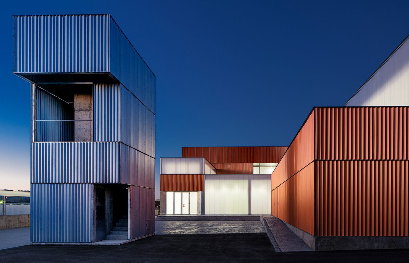 7 diseno grafico para fabricantes de fachadas metalicas