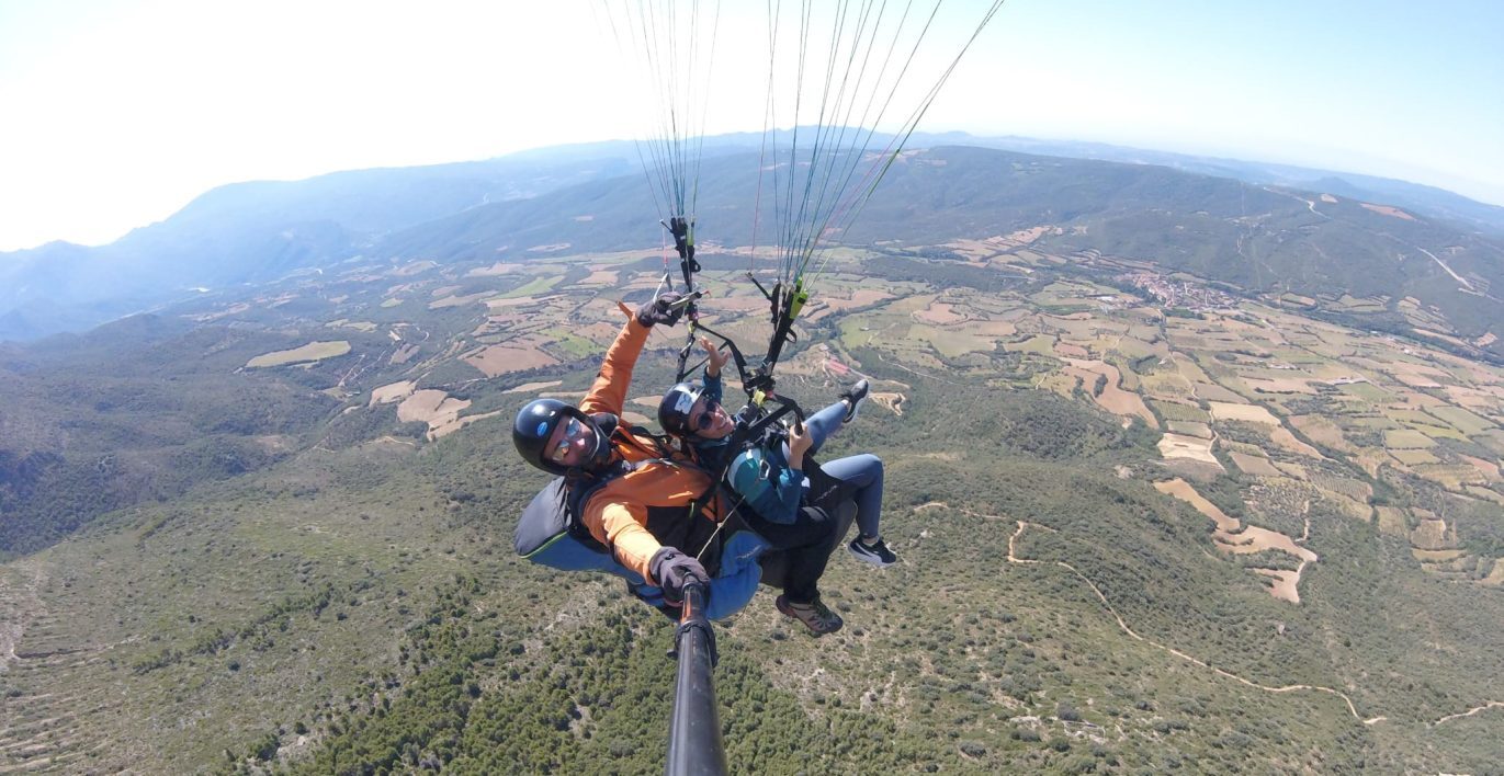 disenadores graficos en barcelona 1371x708 - Ser mejores