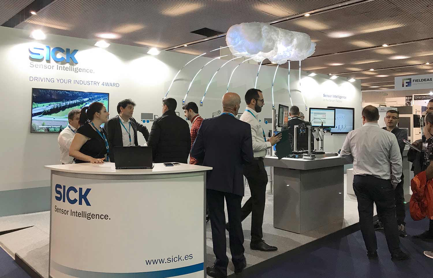 marketing, catalogo, branding, diseno-editorial-2 - - La importancia del marketing directo en el sector industrial diseno de stand para feria - La importancia del marketing directo en el sector industrial